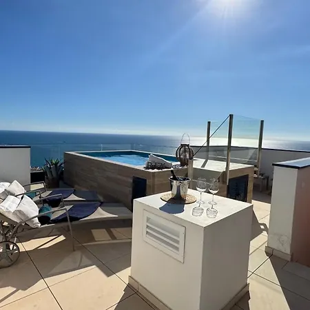 Serenity Sky Views Penthouse 公寓